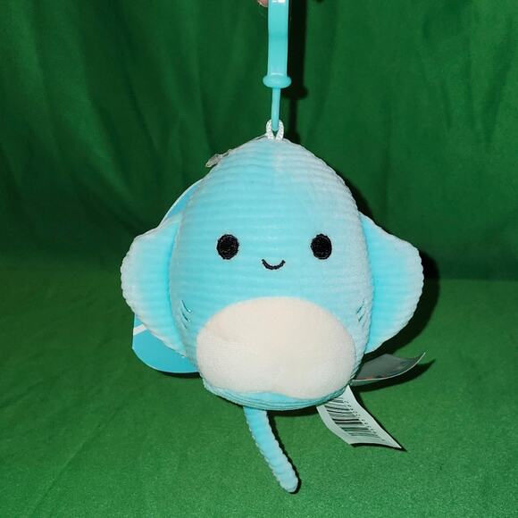 BLACK FRDAY SALE -Squishmallows Squisharoys Corduroy MAGGIE Stringray Clip 2023 - Picture 5 of 6